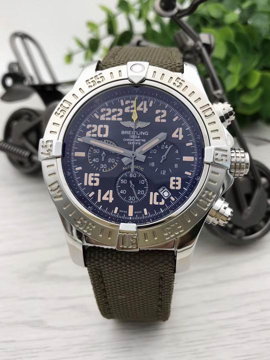 Breitling Watch 687